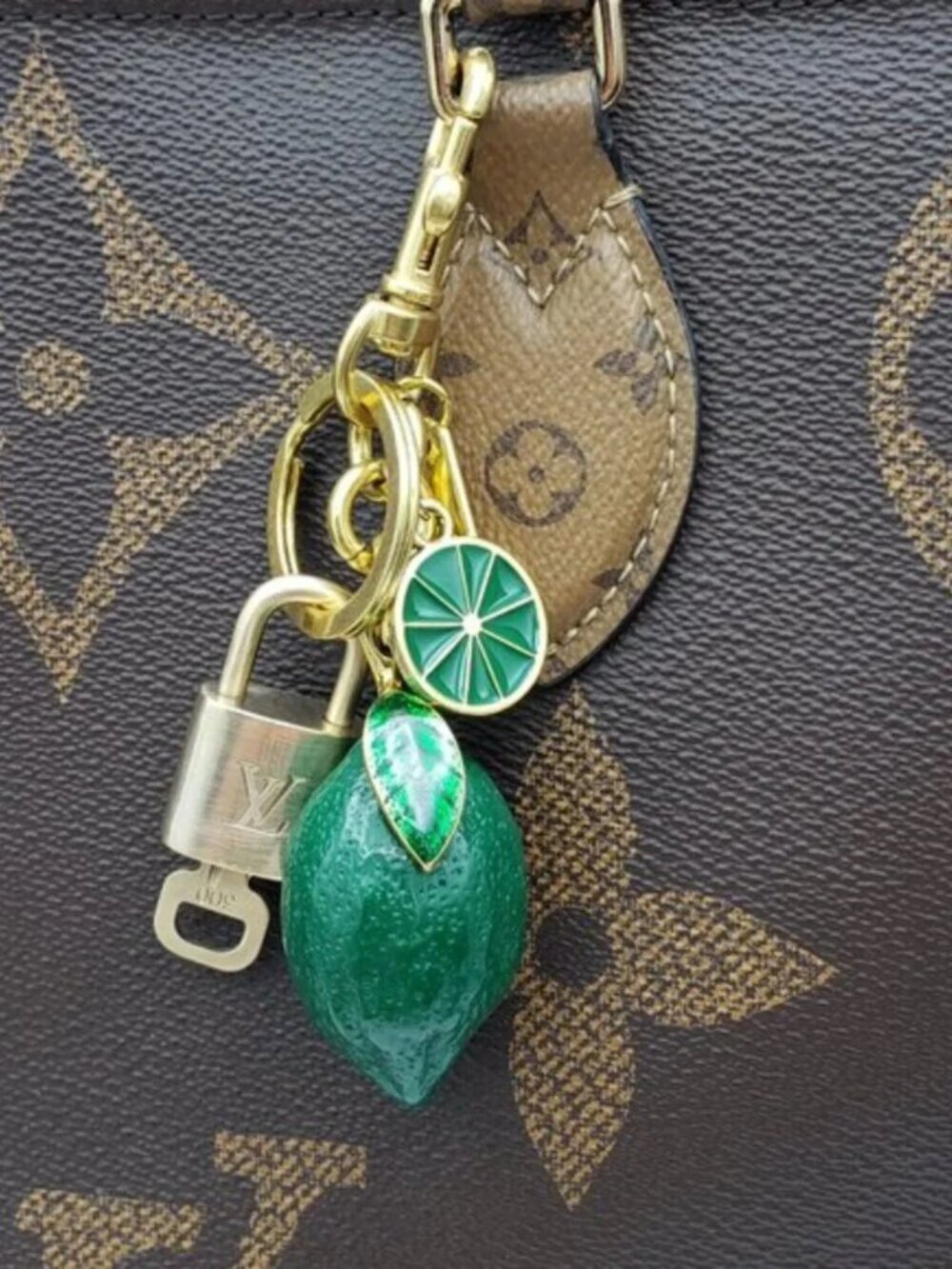 Louis Vuitton Authentic Gold Lock 🔒 Unbranded Lemon Keychain Charm for Bags - Picture 10 of 11